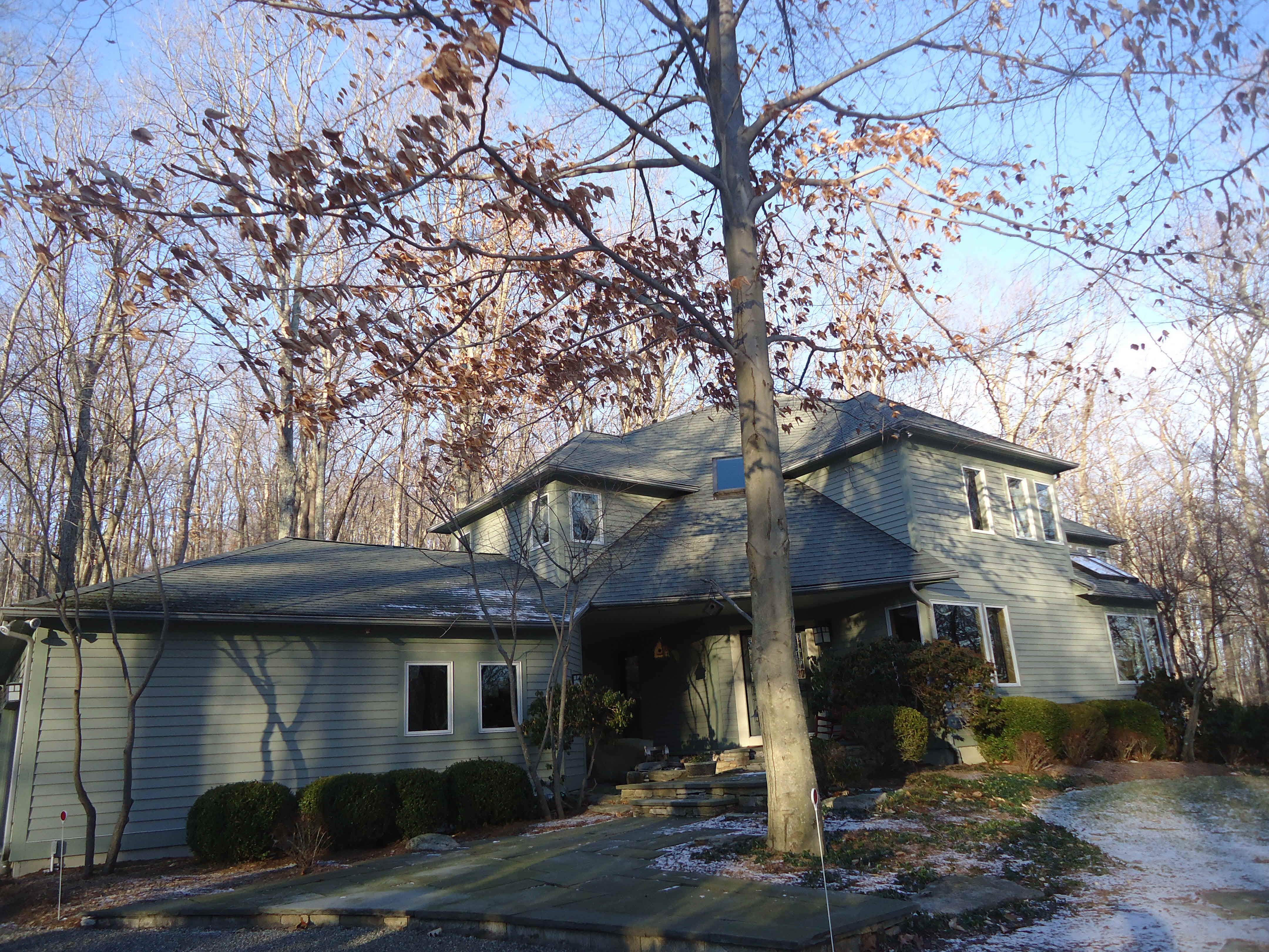 Building photograph for 20 MINE HILL RD EAST